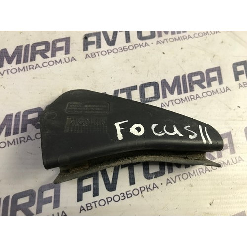 Уплотнитель порога правый Ford Focus 2 2005-2010 3M5116A562AA